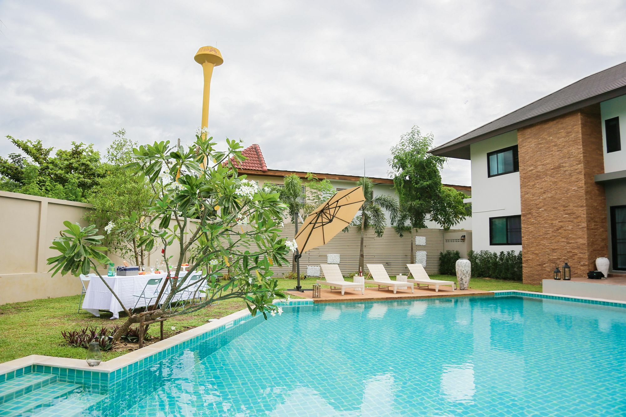 Moin 1617 Luxury Double-Pool Villa Chiang Mai Exterior foto