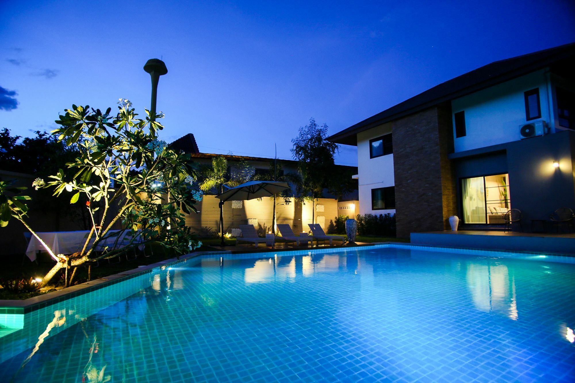 Moin 1617 Luxury Double-Pool Villa Chiang Mai Exterior foto